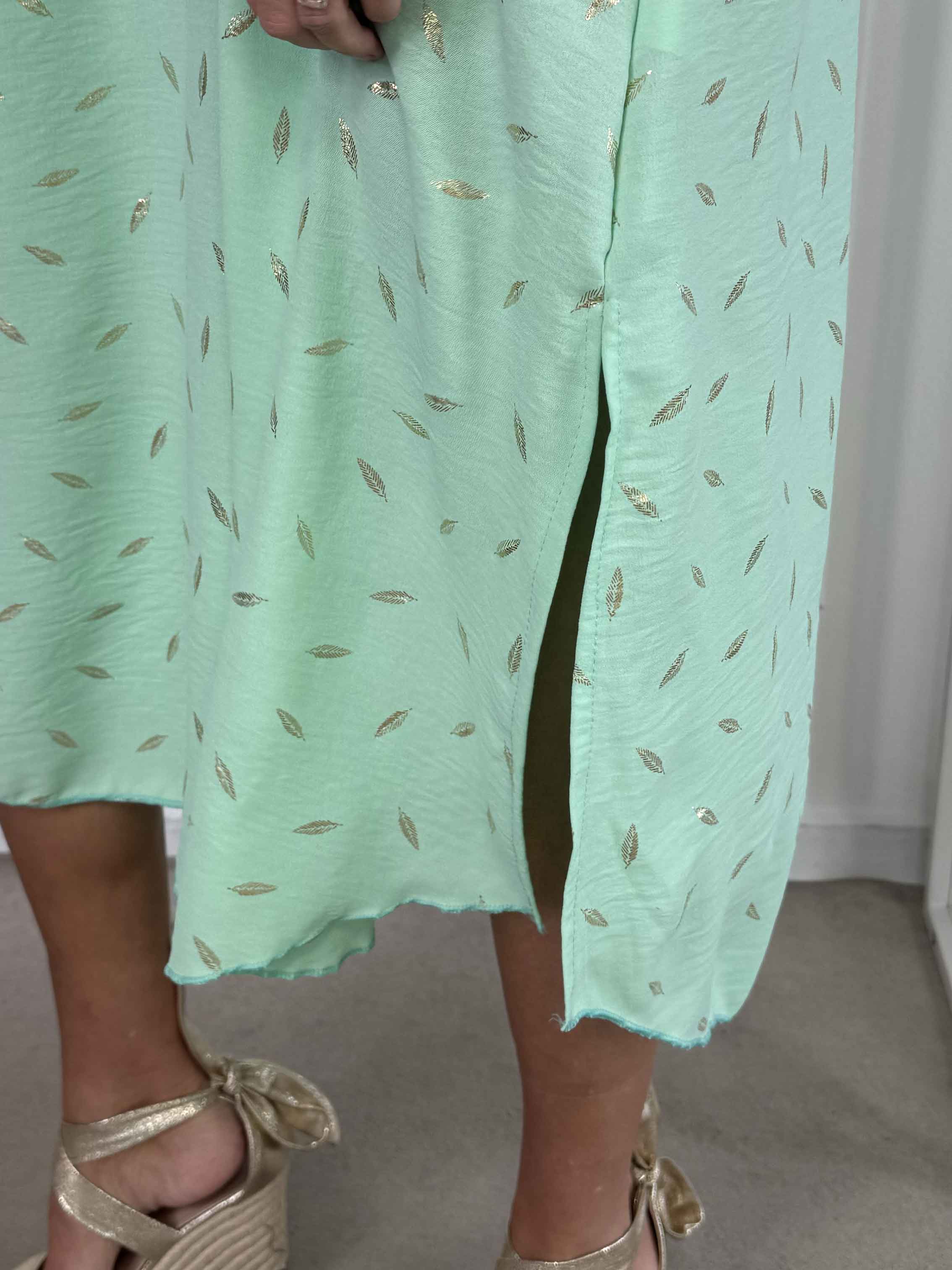 Valentina - Söt klänning med fina guldblad som detaljer